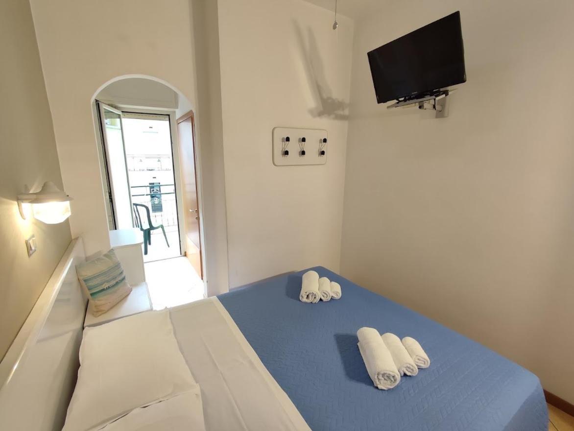 Hotel Athena B&B Gabicce Mare Extérieur photo