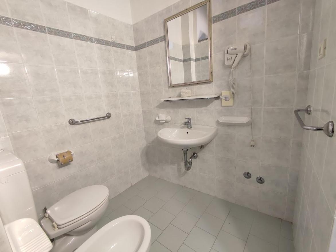 Hotel Athena B&B Gabicce Mare Extérieur photo